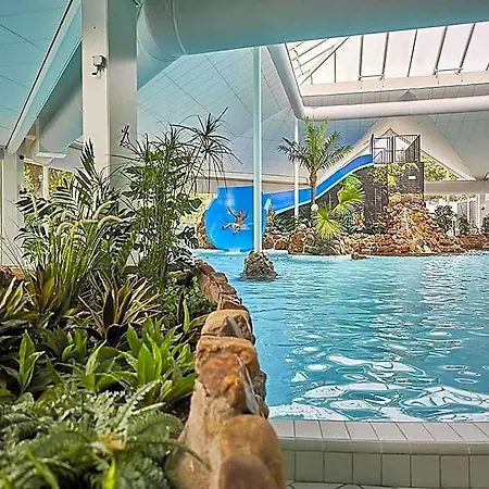In Limburg With Subtropical Pool Hotel 4*